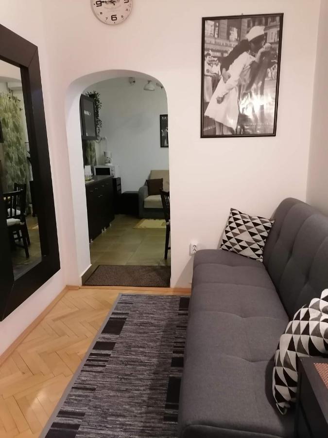 Apartament 6 Тыргу-Муреш Экстерьер фото